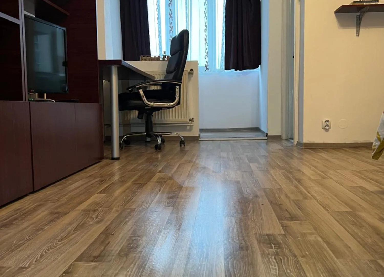 Cozy Flat Near Metro And Centrum Bukarest 0*,